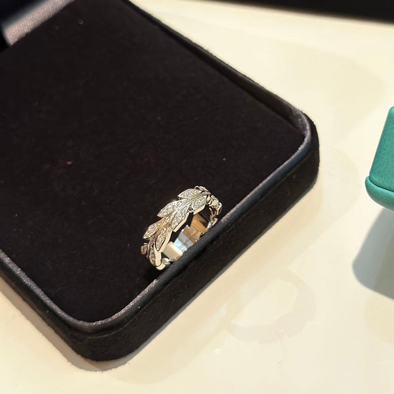 Tiffany Victoria Vine 18K Gold Ring