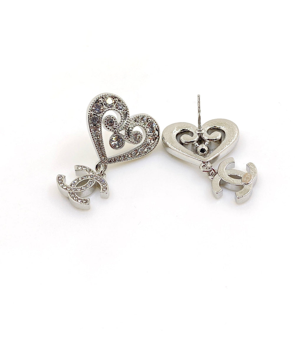 Chanel Heart Diamond 18K Gold Earrings