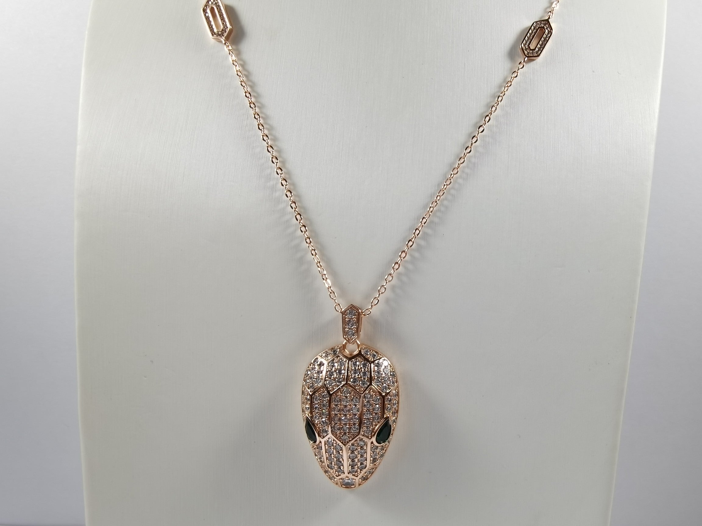 Bvlgari Serpenti Emerald 18K Gold Necklace