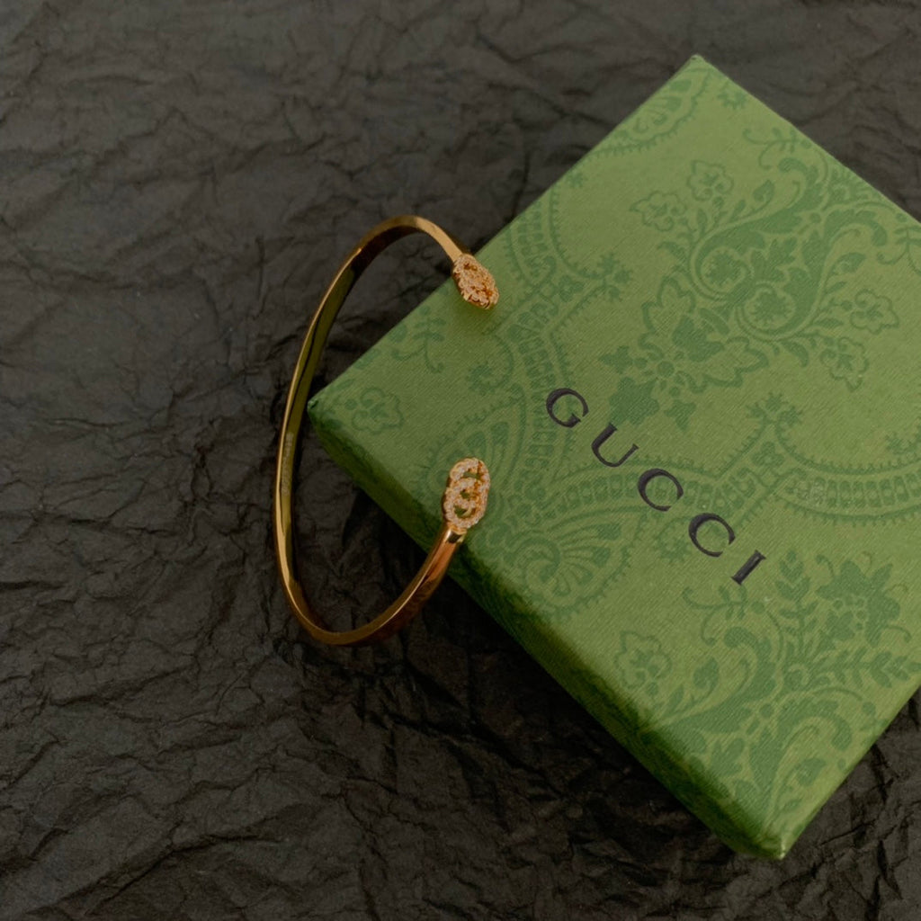 Gucci Double Running Diamond Cuff 18K Gold Bracelet