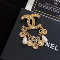 Chanel Pearl Pendant 18K Gold Brooch