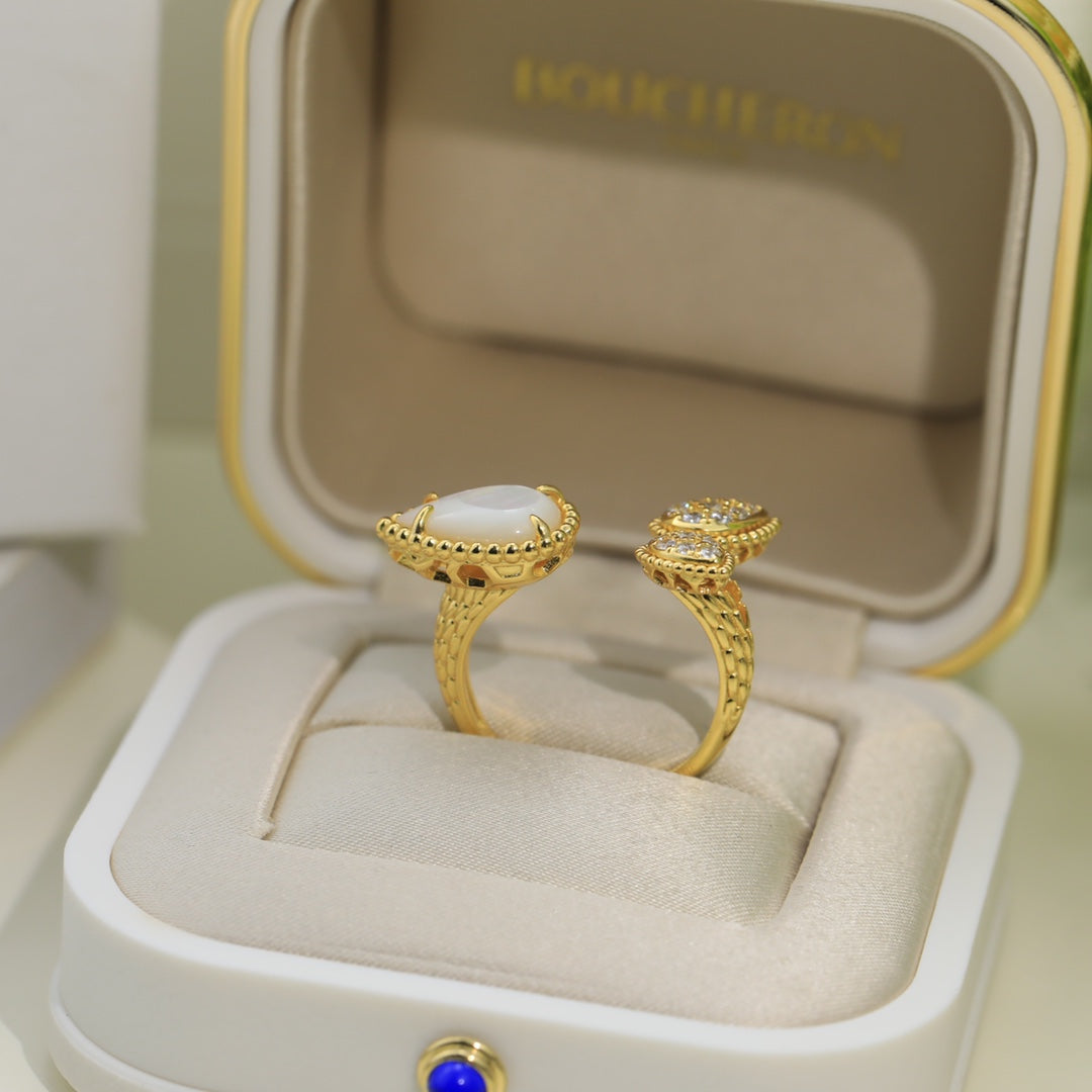 Serpent Boh ̈ ̈me Diamonds 18K Gold Ring