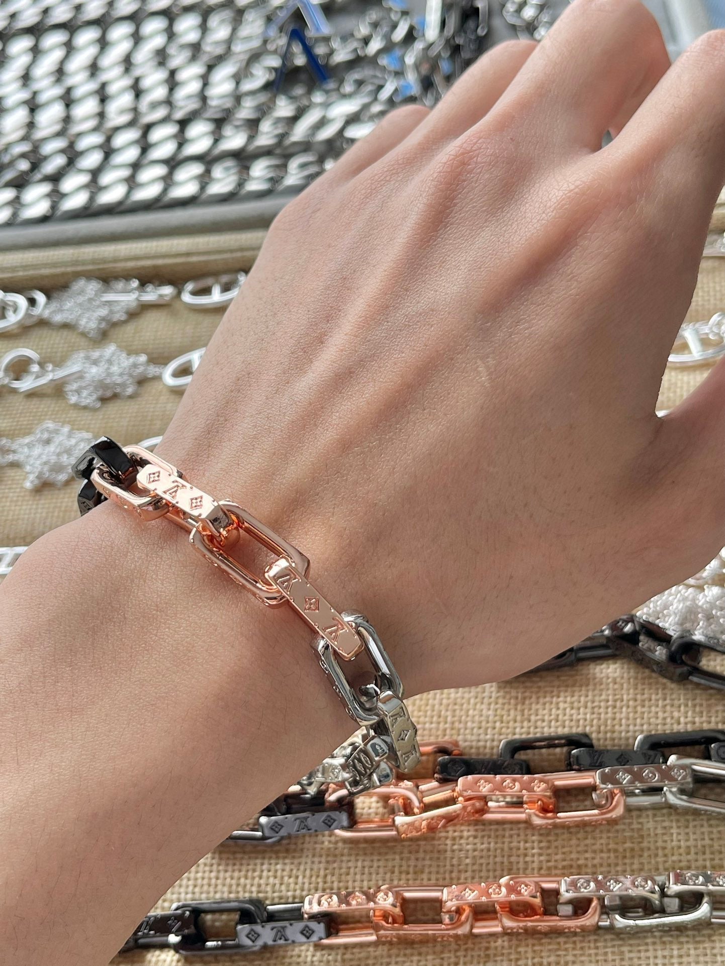 Louis Vuitton Monogram Chain 18K Gold Bracelet