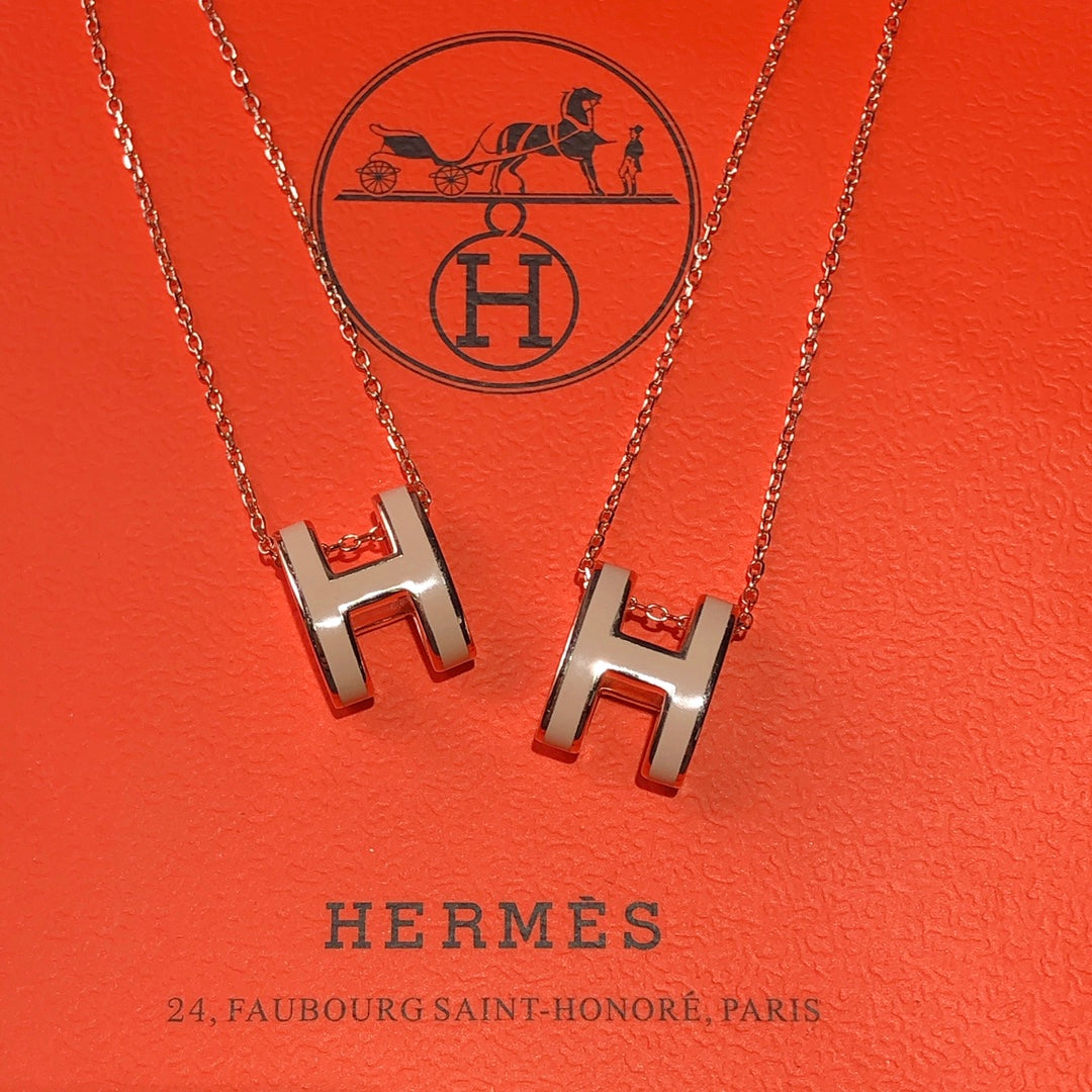 Hermes Mini Pop Grey 18K Gold Necklace